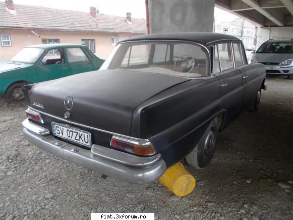 Frumuseti surprinse in trafic - Mercedes coada de randunica gasit la Lugoj Nu - Classic corner