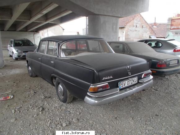 Frumuseti surprinse in trafic - Mercedes coada de randunica gasit la Lugoj - Classic corner