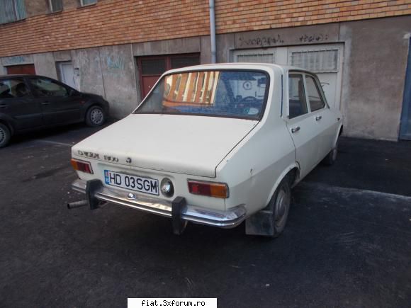 Frumuseti surprinse in trafic - Dacia 1300 veche - Classic corner