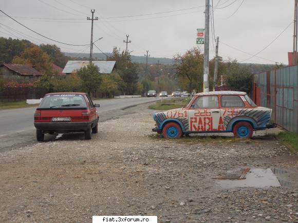 Frumuseti surprinse in trafic - Renault 11 vs Trabant - Classic corner