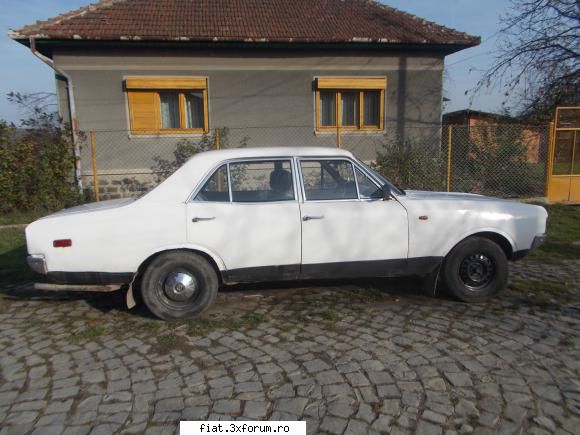 Frumuseti surprinse in trafic - inca un cadru :) - Classic corner