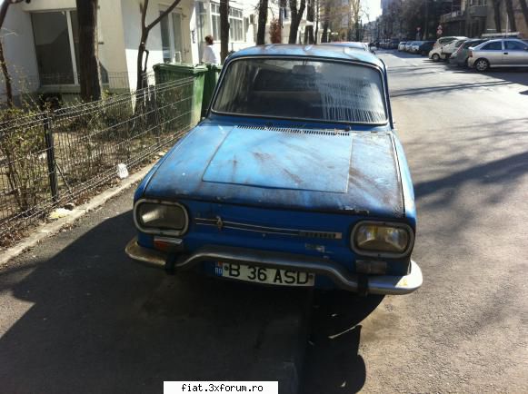 Frumuseti surprinse in trafic - Cristi7 - Classic corner