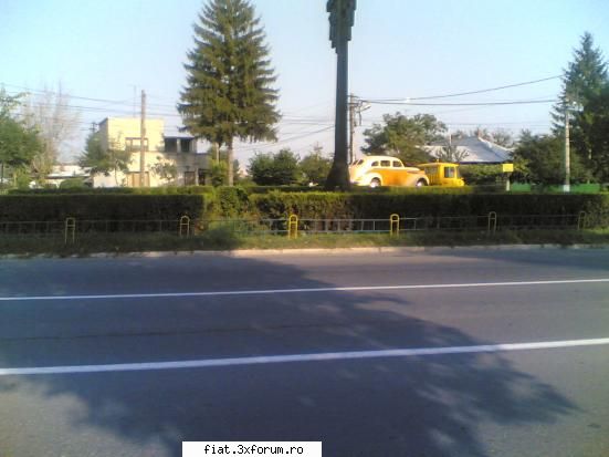 Frumuseti surprinse in trafic - adica una singura - Classic corner