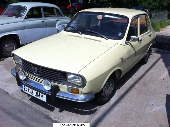 Frumuseti surprinse in trafic - O autohtonă ! - Classic corner