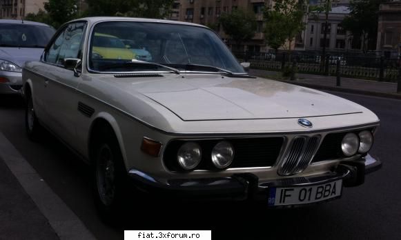 Frumuseti surprinse in trafic - Cristi7 - Classic corner