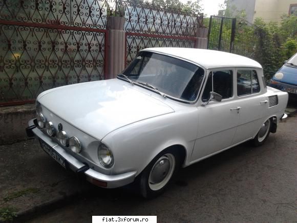 Frumuseti surprinse in trafic - O Skoda S100 aranjata :) - Classic corner