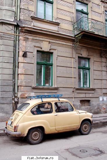 Frumuseti surprinse in trafic - Adrian - Classic corner