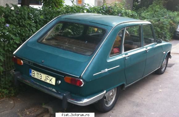 Frumuseti surprinse in trafic - Cristi7 - Classic corner