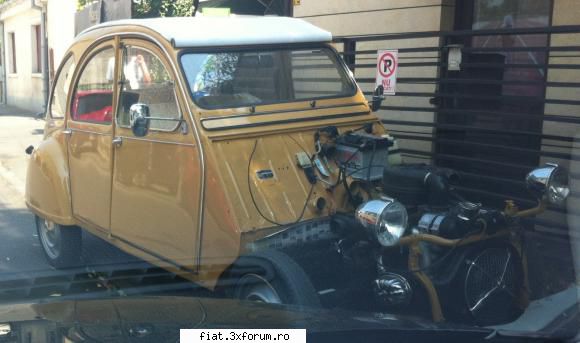 Frumuseti surprinse in trafic - O buburuza simpatica in reconstructie si fff - Classic corner