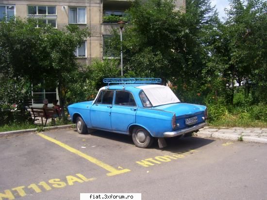 Frumuseti surprinse in trafic - Moskvici 408, o piesa din ce in ce mai rara - Classic corner