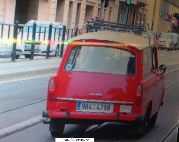Frumuseti surprinse in trafic - Scuze claritatea dar le-am făcut in mare - Classic corner