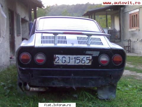 Frumuseti surprinse in trafic - Adrian - Classic corner