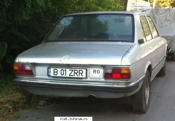 Frumuseti surprinse in trafic - Cristi7 - Classic corner
