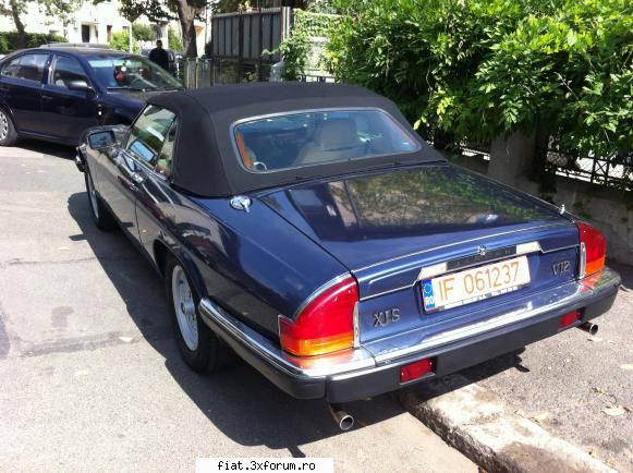 Frumuseti surprinse in trafic - Cristi7 - Classic corner