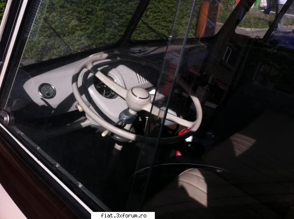 Frumuseti surprinse in trafic - Cristi7 - Classic corner