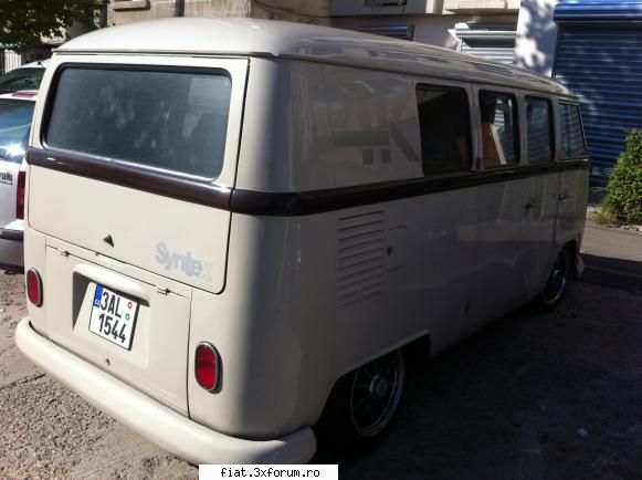 Frumuseti surprinse in trafic - Cristi7 - Classic corner