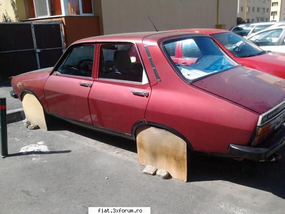 Frumuseti surprinse in trafic - Am vazut ceva ciudat intr-o parcare in Brasov - Classic corner