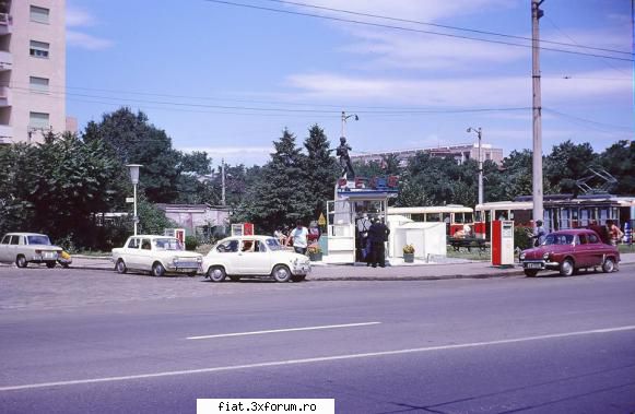 Frumuseti surprinse in trafic - O poza frumoasa: Cotroceni 1971 via - Classic corner