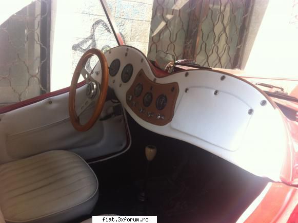 Frumuseti surprinse in trafic - Cristi7 - Classic corner