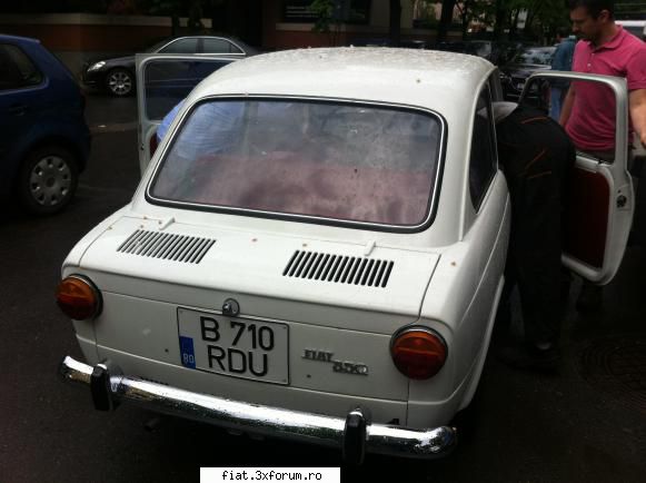Frumuseti surprinse in trafic - Cristi7 - Classic corner