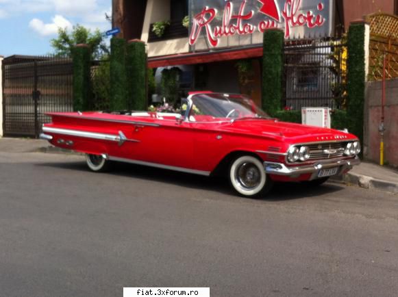 Frumuseti surprinse in trafic - O adevarata bijuterie!!!! Americană! - Classic corner