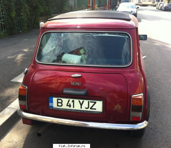 Frumuseti surprinse in trafic - Cristi7 - Classic corner