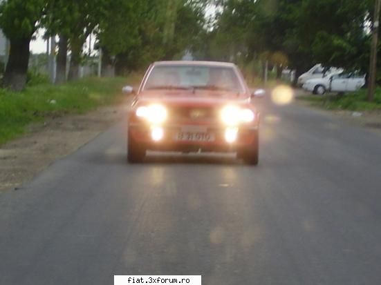 Frumuseti surprinse in trafic - sa va arat si eu frumusetea lu` tata de 120 hp - Classic corner