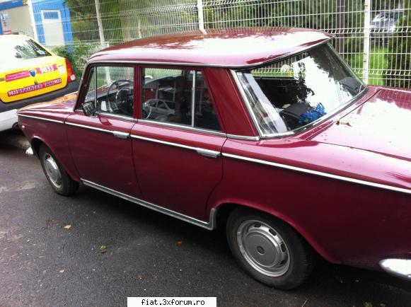 Frumuseti surprinse in trafic - Cristi7 - Classic corner