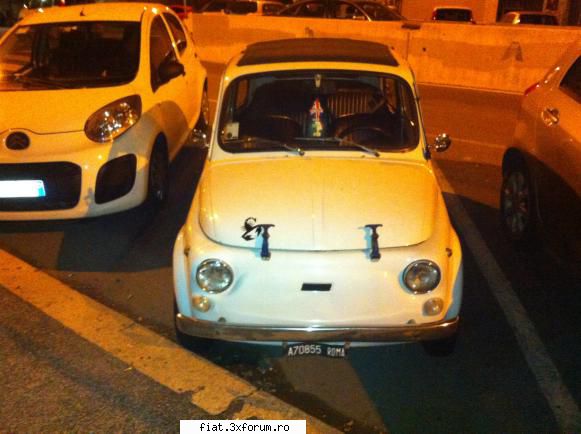 Frumuseti surprinse in trafic - Niste buburuze in patria lor mama (Italia,Roma)! - Classic corner