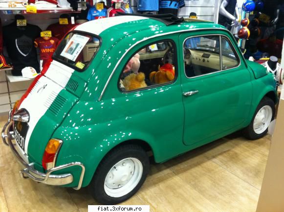 Frumuseti surprinse in trafic - Cristi7 - Classic corner
