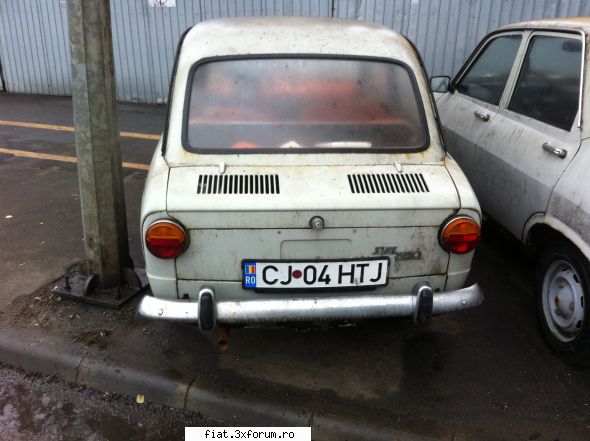 Frumuseti surprinse in trafic - Un 850 +o Dacie bonus - Classic corner