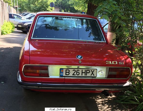 Frumuseti surprinse in trafic - Cristi7 - Classic corner