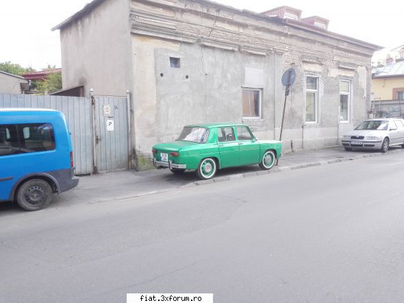 Frumuseti surprinse in trafic - probabil tot cea postata de Cristi - Classic corner