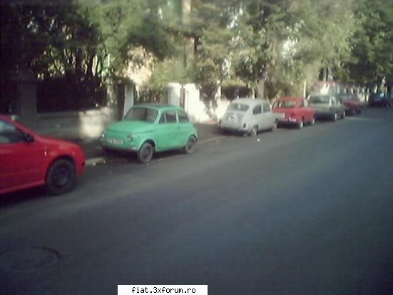 Frumuseti surprinse in trafic - fiat 500 , 600 , 850 , undeva in bucuresti - Classic corner