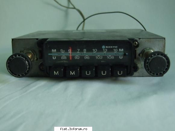 Harti, carti, radiouri si altele - Radio de vinzare, 50 de lei - Bursa