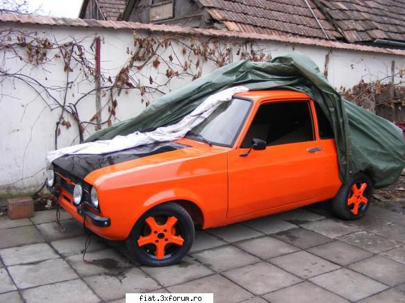 In curte la un prieten. - Ford Escort MK2 - Alte marci