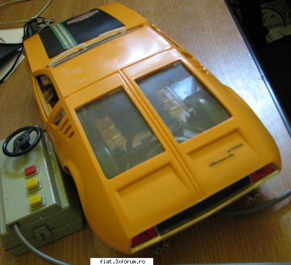 Jucarii Tabla sau Plastic (RO, DDR, USSR, Japonia, China) - am de vanzare un De Tomaso - Classic corner