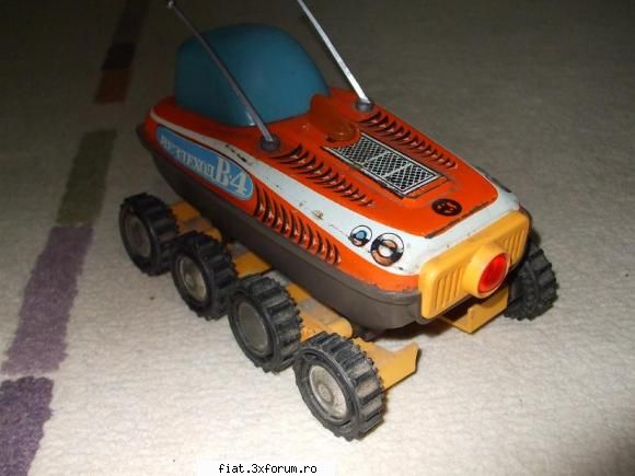 Jucarii Tabla sau Plastic (RO, DDR, USSR, Japonia, China) - robot rusesc OZN ceva - Classic corner