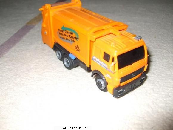 Jucarii Tabla sau Plastic (RO, DDR, USSR, Japonia, China) - camion MERCEDES de salubritate - Classic corner