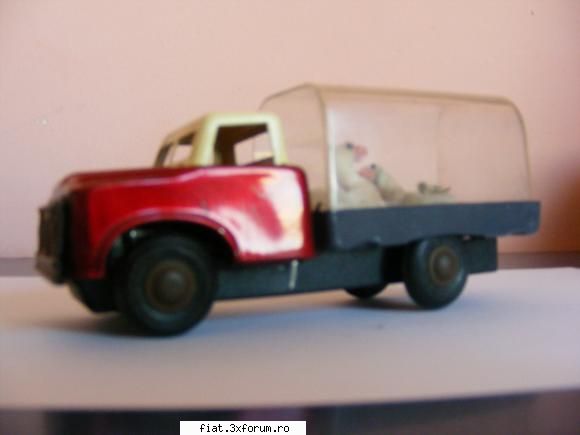Jucarii Tabla sau Plastic (RO, DDR, USSR, Japonia, China) - camionul cu gaini de la alex - Classic corner
