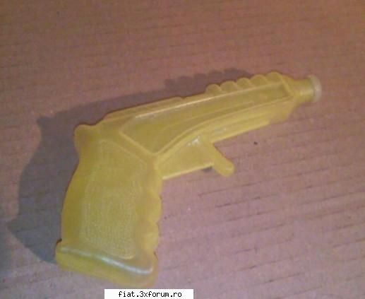 Jucarii Tabla sau Plastic (RO, DDR, USSR, Japonia, China) - de vanzare sau la schimb pistol - Classic corner