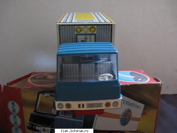 Jucarii Tabla sau Plastic (RO, DDR, USSR, Japonia, China) - Inca o poza cu MSR-ul - Classic corner