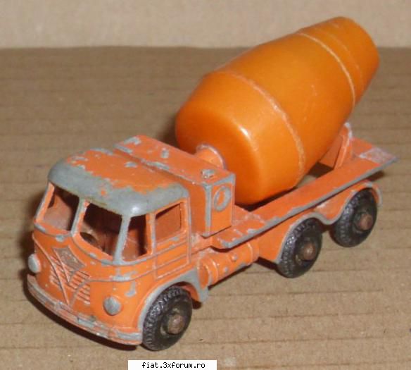 Jucarii Tabla sau Plastic (RO, DDR, USSR, Japonia, China) - Foden Cement Mixer Lesney - Classic corner