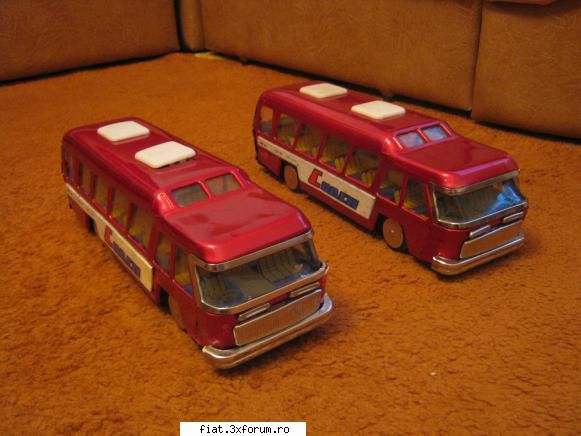 Jucarii Tabla sau Plastic (RO, DDR, USSR, Japonia, China) - vand 2 autobuze chinezesti in - Classic corner