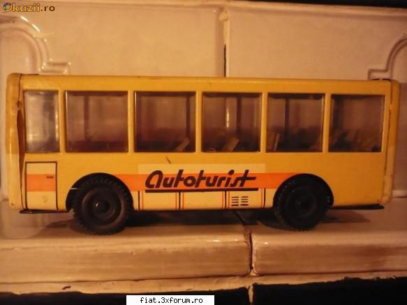 Jucarii Tabla sau Plastic (RO, DDR, USSR, Japonia, China) - 2. Un autobuz "comunist" - facut - Classic corner