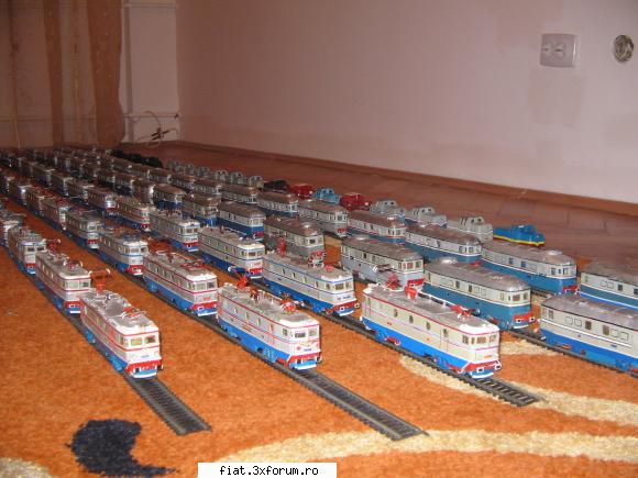 Jucarii Tabla sau Plastic (RO, DDR, USSR, Japonia, China) - Se vinde colectie de locomotive - Classic corner