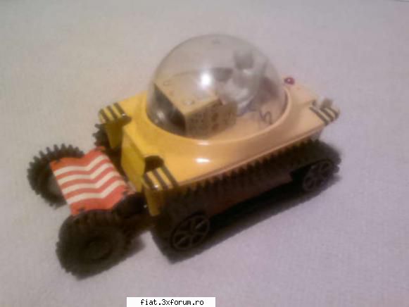 vehicul spatial romanesc cu baterii jucarii tabla sau plastic (ro, ddr, ussr, japonia, china)