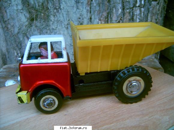 Jucarii Tabla sau Plastic (RO, DDR, USSR, Japonia, China) - dulapulcujucarii - Classic corner
