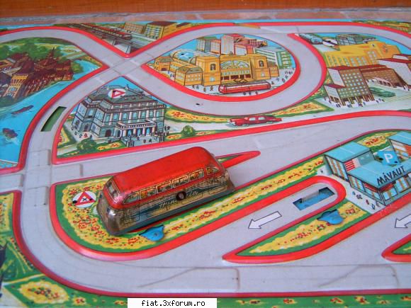 Jucarii Tabla sau Plastic (RO, DDR, USSR, Japonia, China) - ce deal doilea autobuz - Classic corner