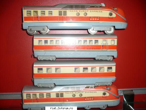 Jucarii Tabla sau Plastic (RO, DDR, USSR, Japonia, China) - trenulet de metal, stare F buna - Classic corner